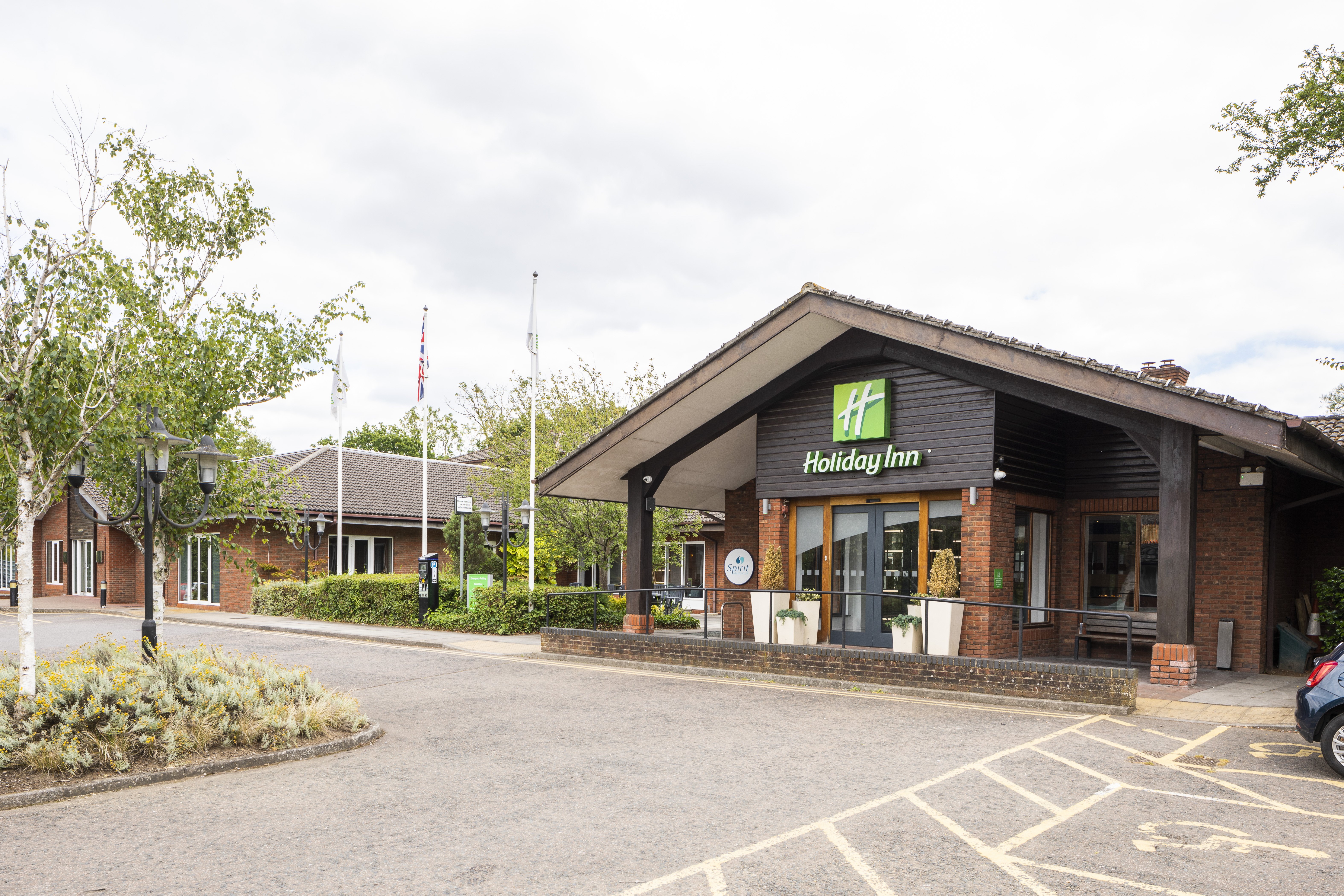 Holiday Inn Guildford 6/71
