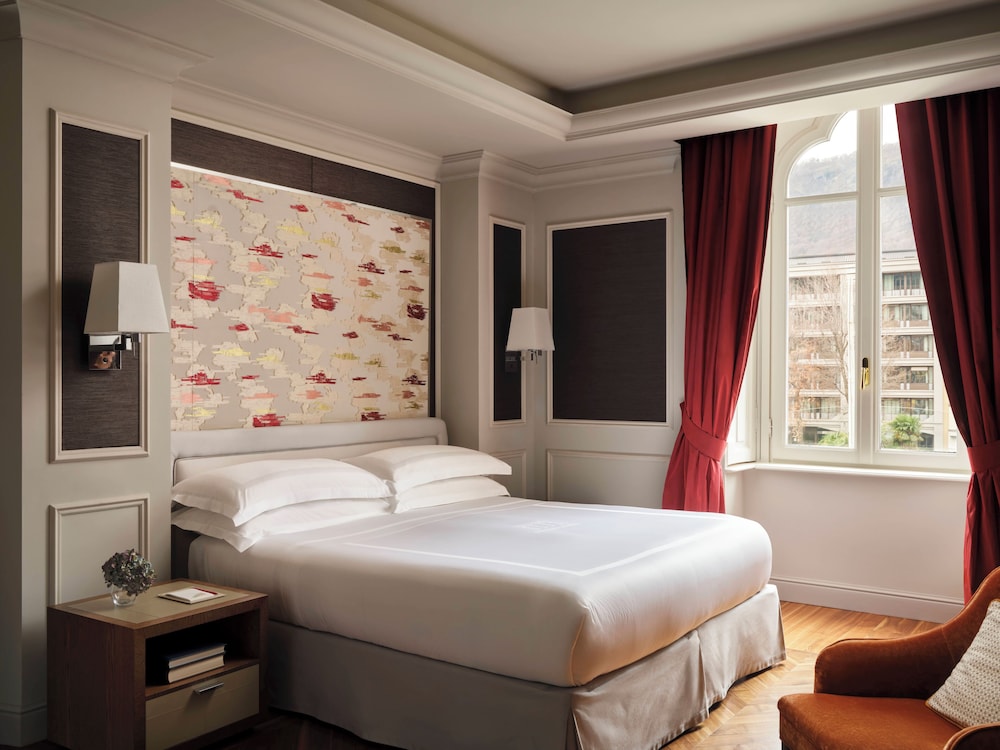 Premium, King Bed
