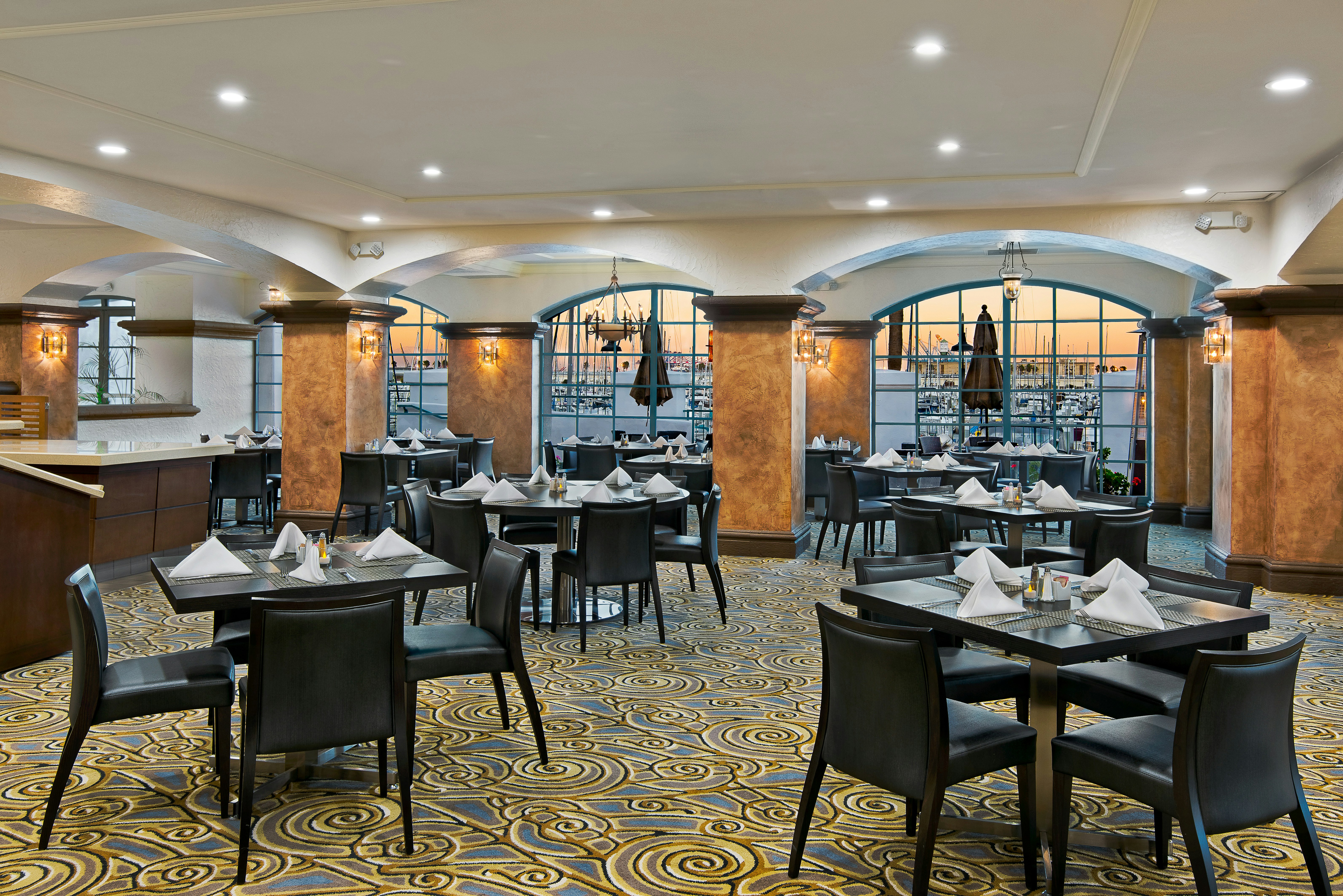 DOUBLETREE BY HILTON SAN PEDRO - PORT OF LOS ANGELES 35/65