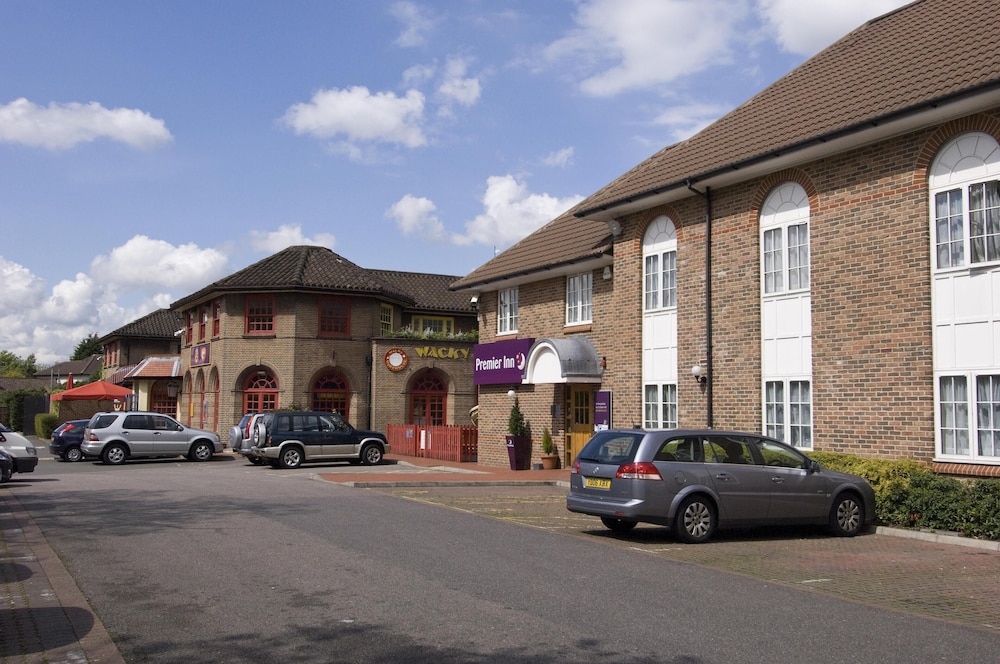 PREMIER INN LONDON GREENFORD 36/41