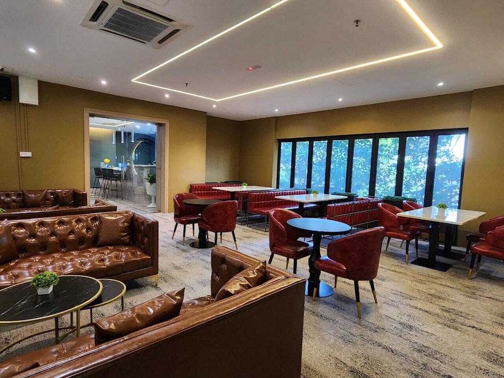 Regatta Suites Kozi Square Kuching 33/50