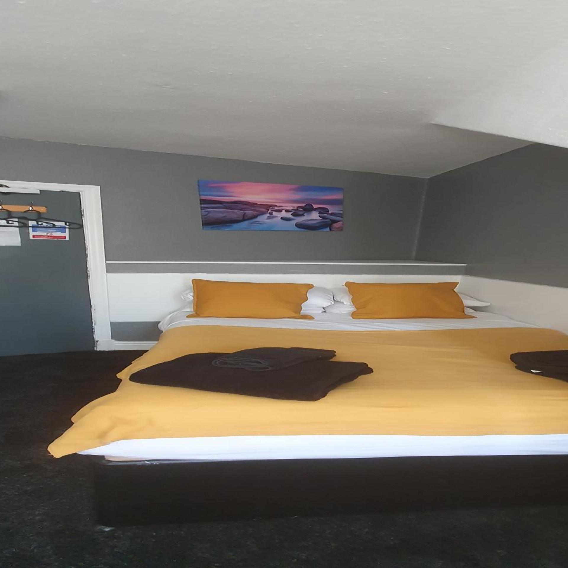 I Cloud 9 Hotel 4/50