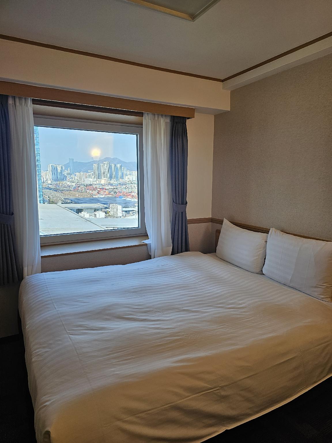 Economy, Double Bed, Town View