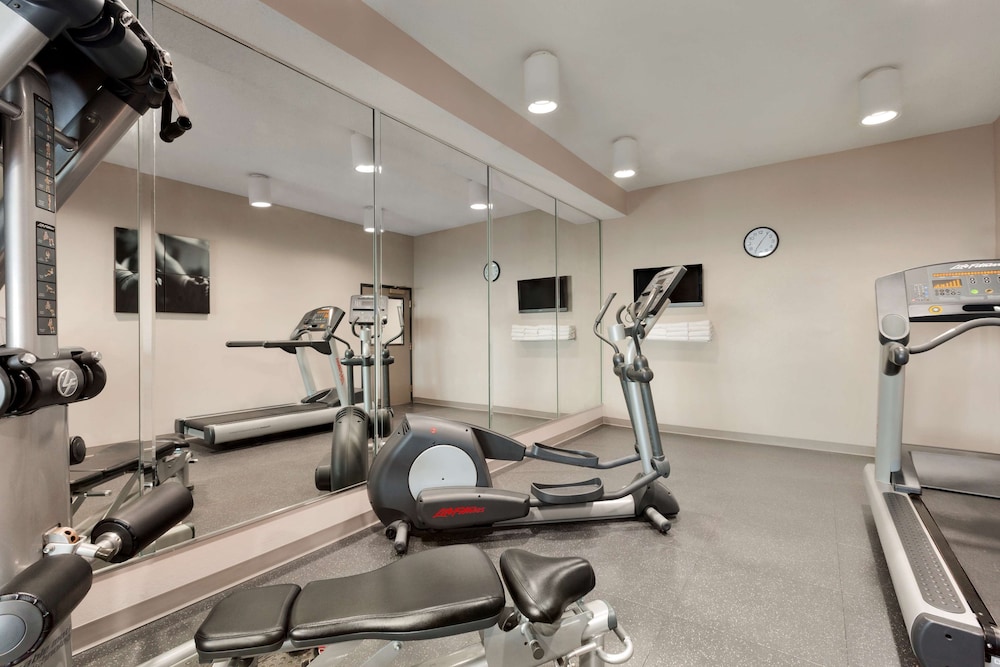Country Inn Suites By Radisson Warner Robins Ga 27/55