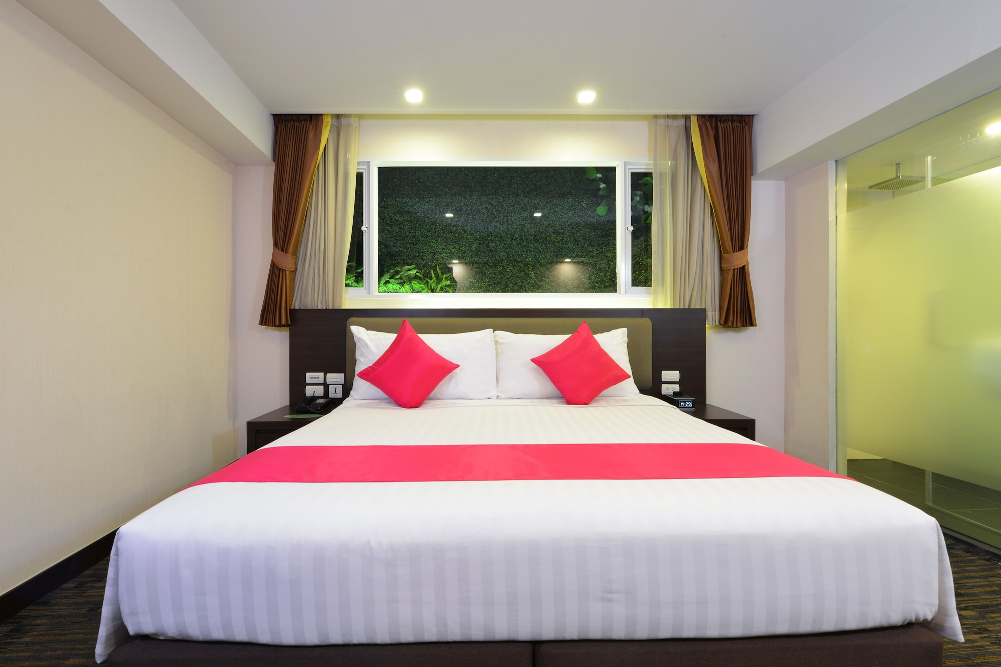 SUPERIOR ROOM NO WINDOW