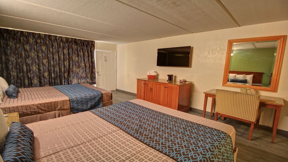 WindWater Hotel & Marina 41/66