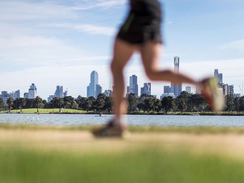 Pullman Melbourne Albert Park 63/65
