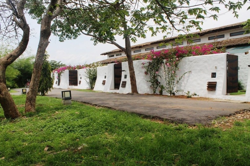 The Serai Bandipur 39/45