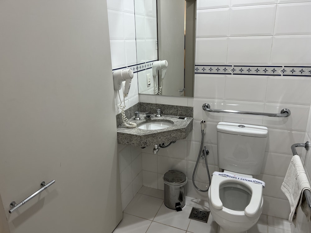 Athus Brasilia Hotel 46/49