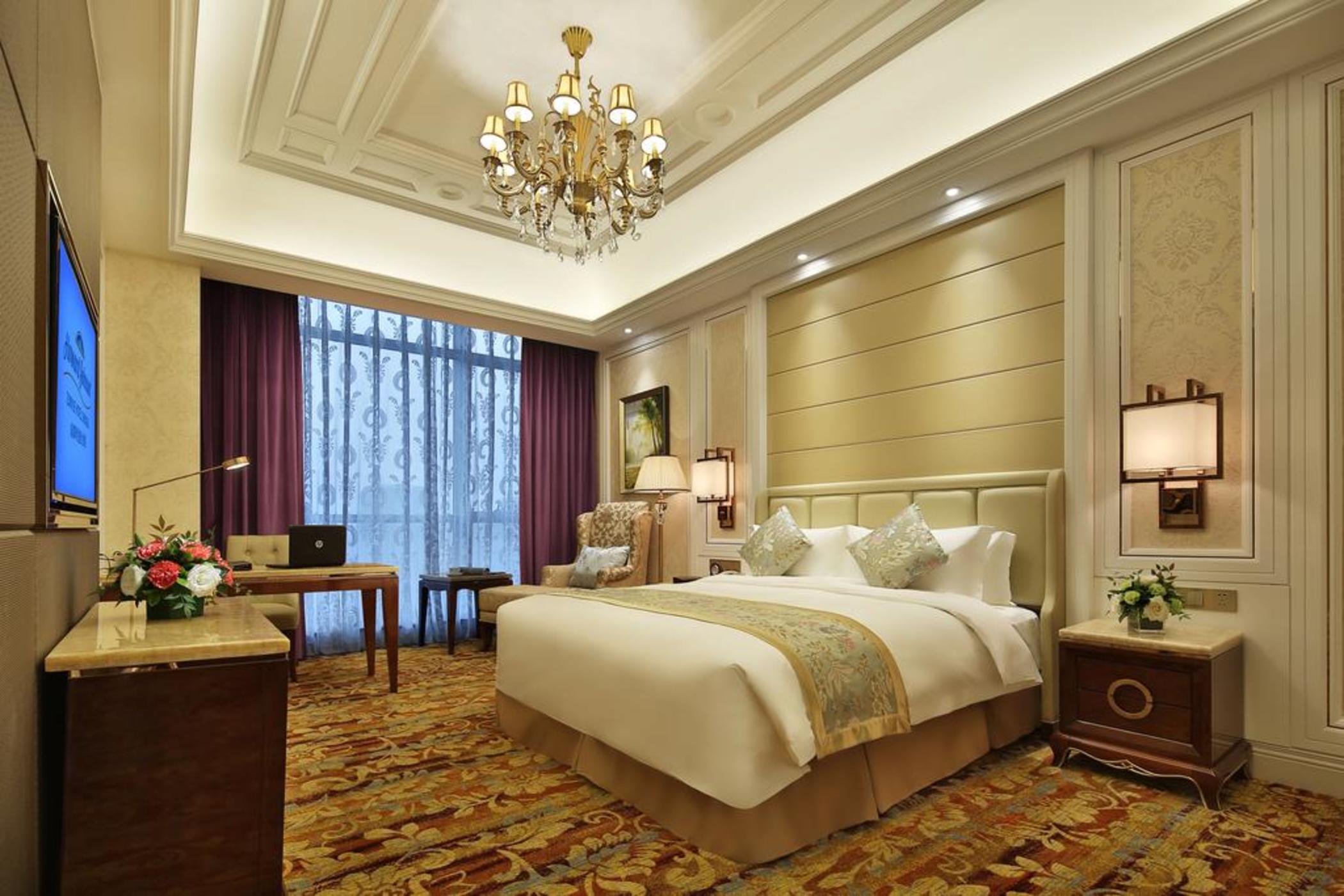 Room, King Bed