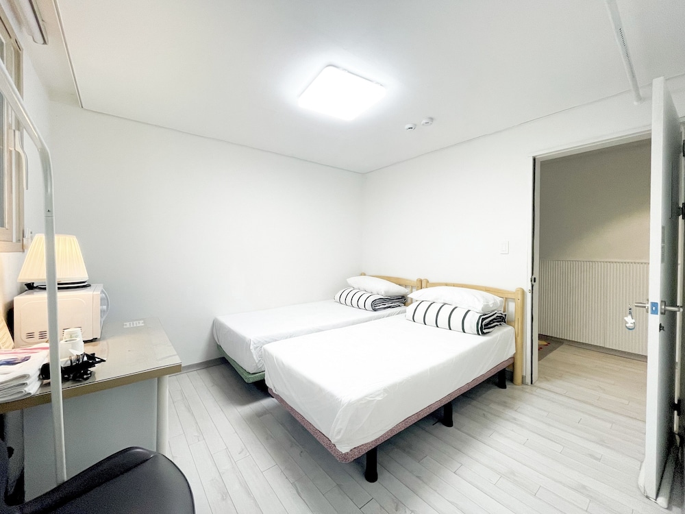Airport Guesthouse Ko-In 18/45