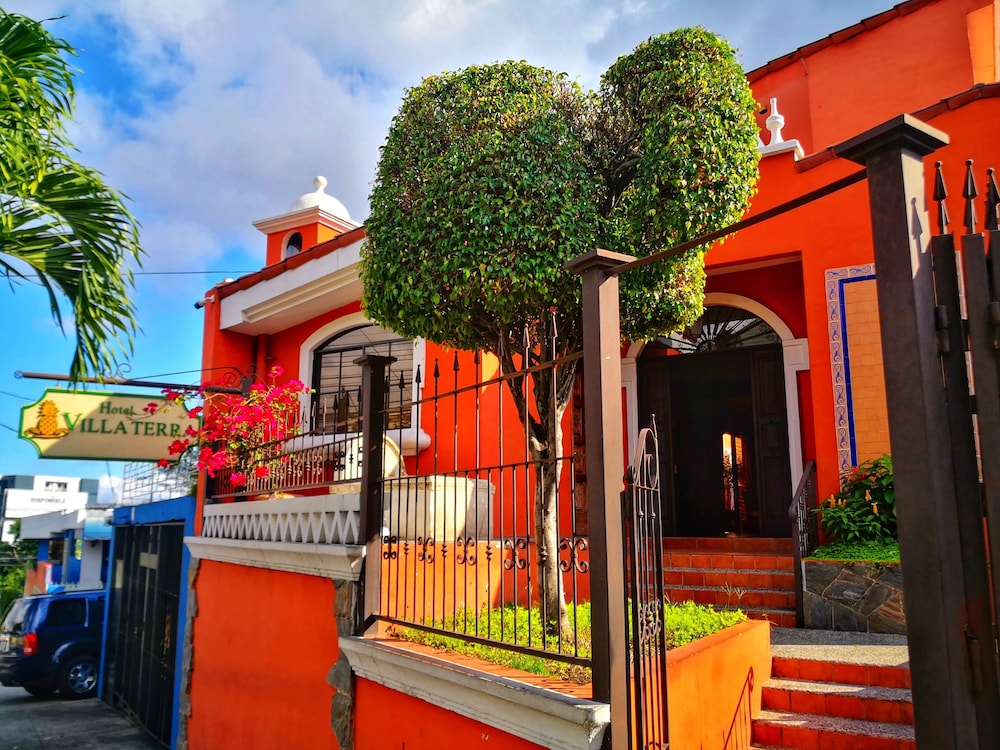 VILLA TERRA HOTEL 43/50