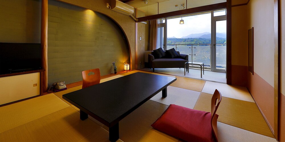 Mikuma Hotel 40/59
