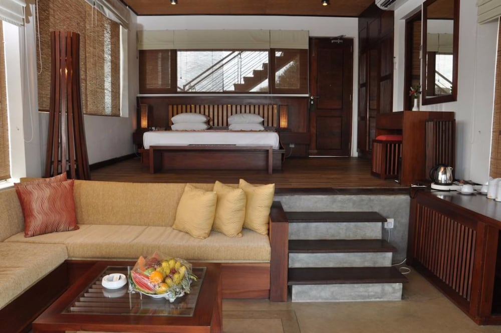 Laya Safari Resorts Spa 38/68
