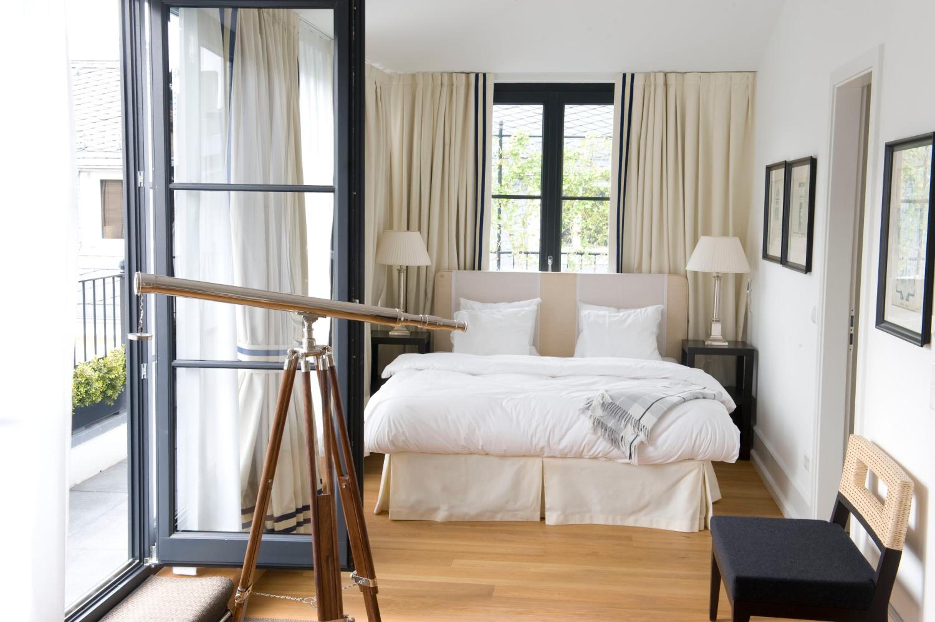 Penthouse Suite, Queen Bed