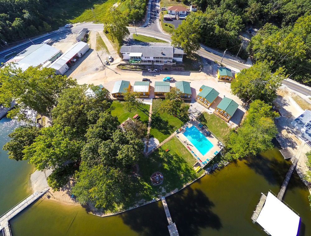 Ozark Village Resort 62/67
