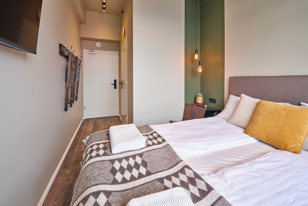 ECONOMY, DOUBLE BED, PRIVATE BATHROOM