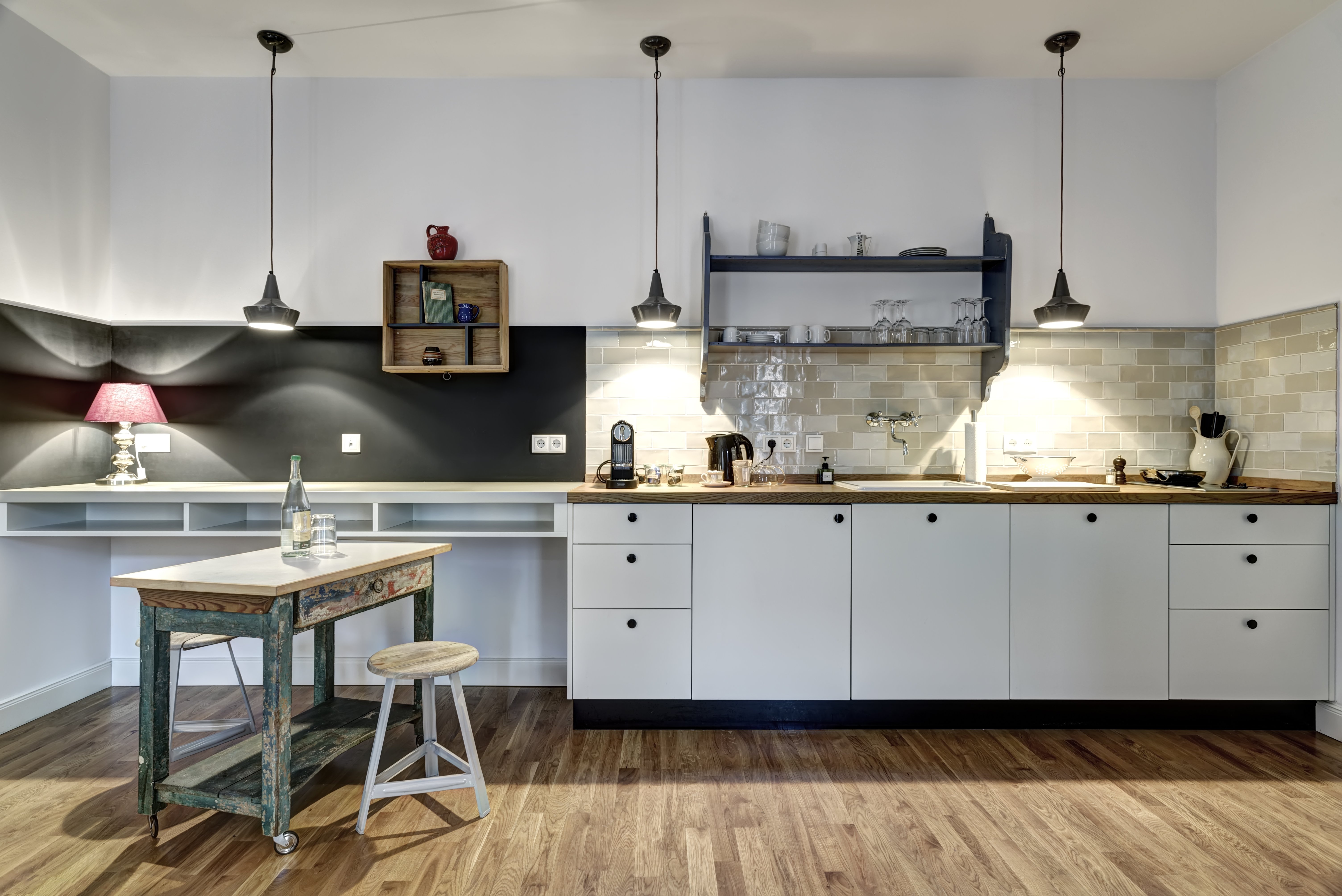 Gorki Apartments 12/69