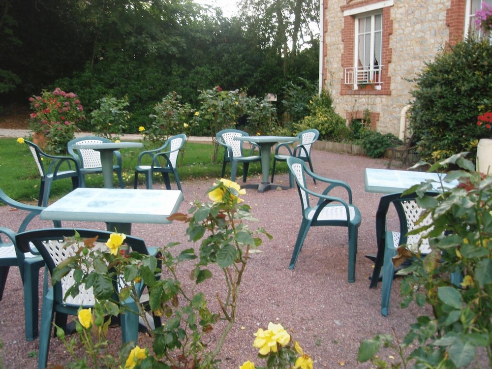 Hotel Les Camelias 46/57