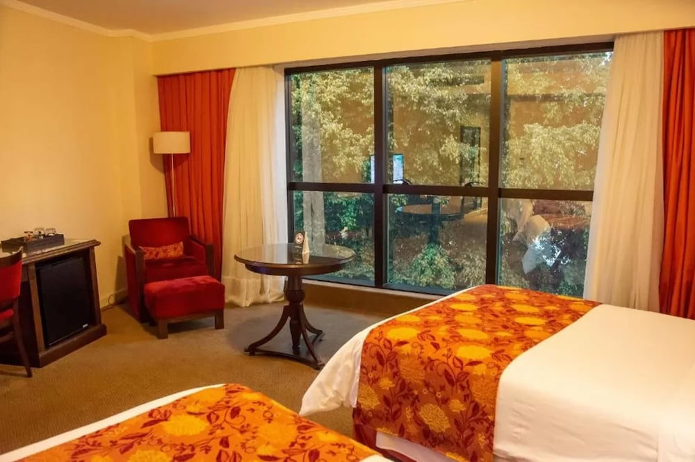 Hotel Casino Acaray 29/65