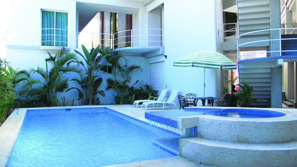 RS Suites Hotel 43/47