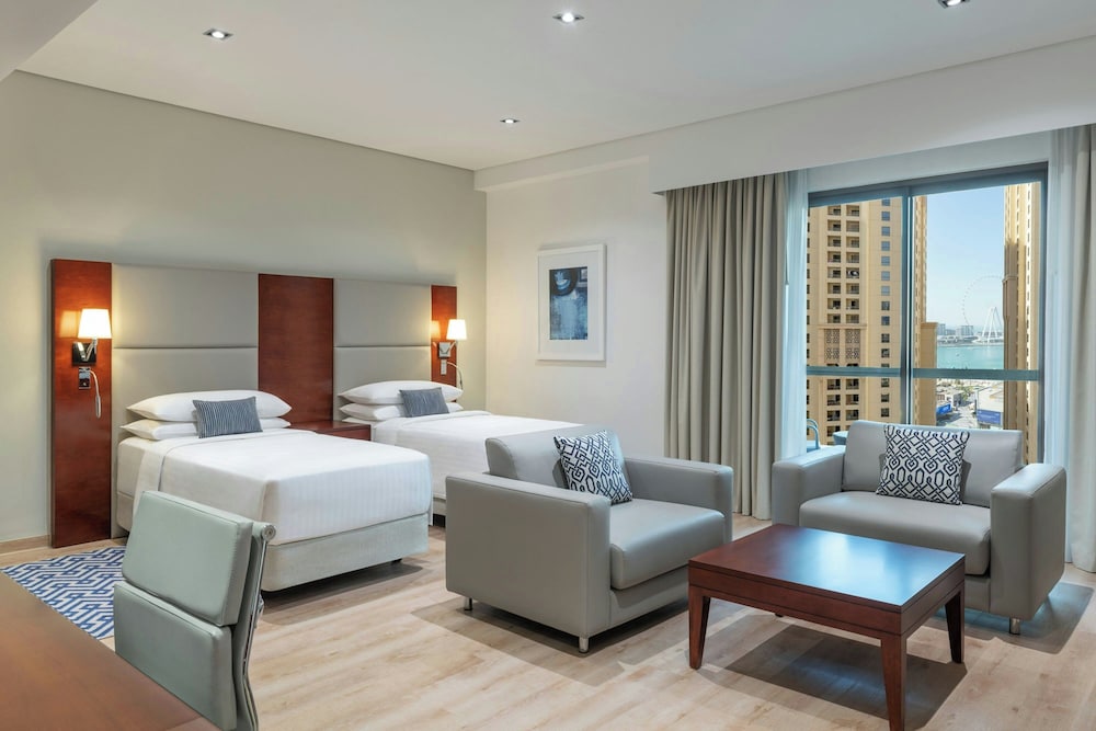 GUEST ROOM, DELUXE, TWIN BEDS OR SINGLE BED