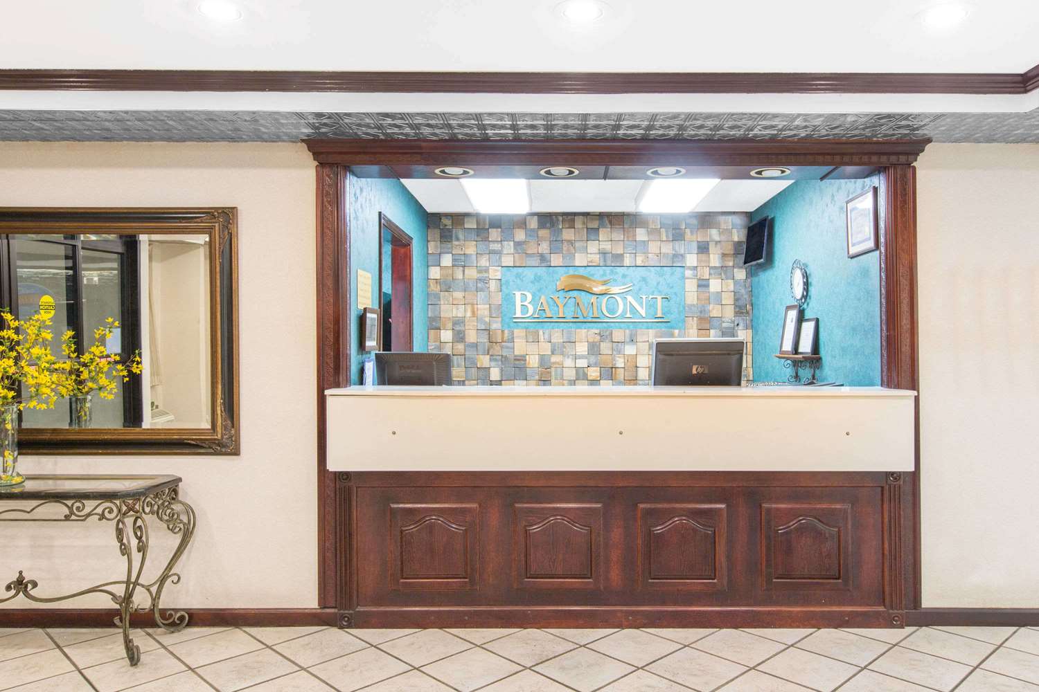 Baymont By Wyndham Jonesboro 2/6