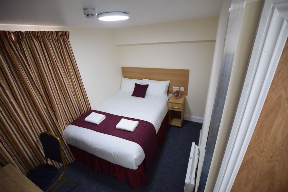 Premierlux Serviced Apartments 12/62