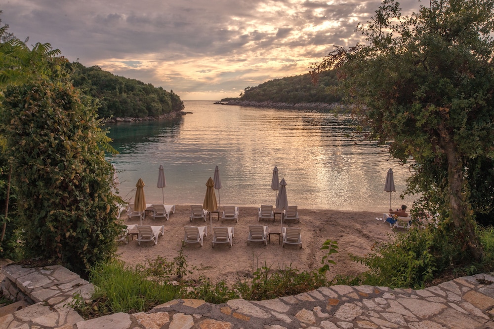 Movenpick Resort Agios Nikolaos Sivota 27/39