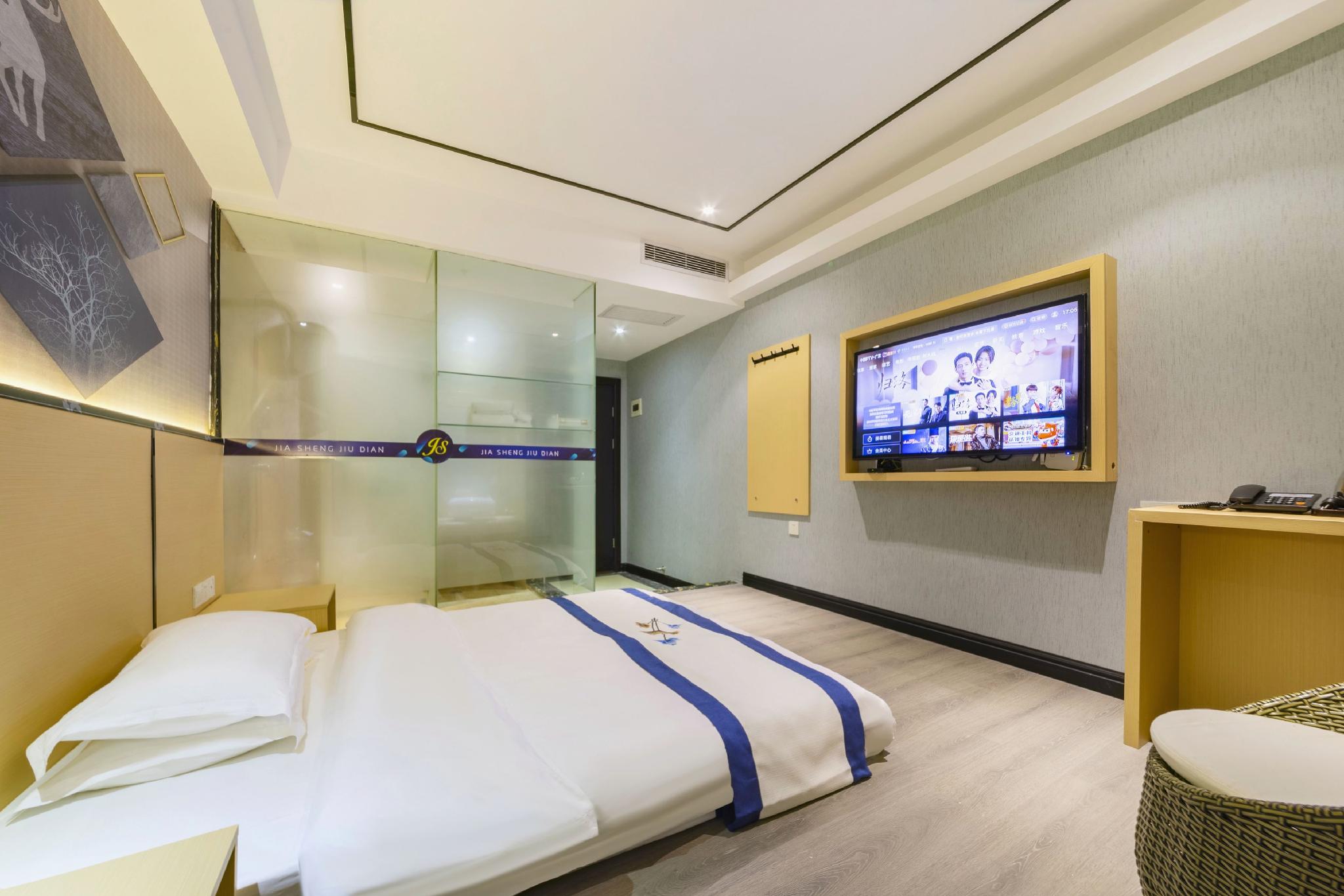 Vienna International Hotel (Shantou Chenghai Waisha Bridge) 8/20