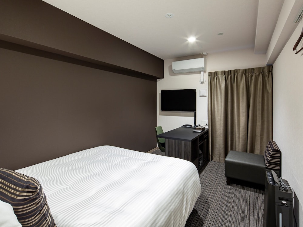 Hotel Reference Tenjin III 8/15