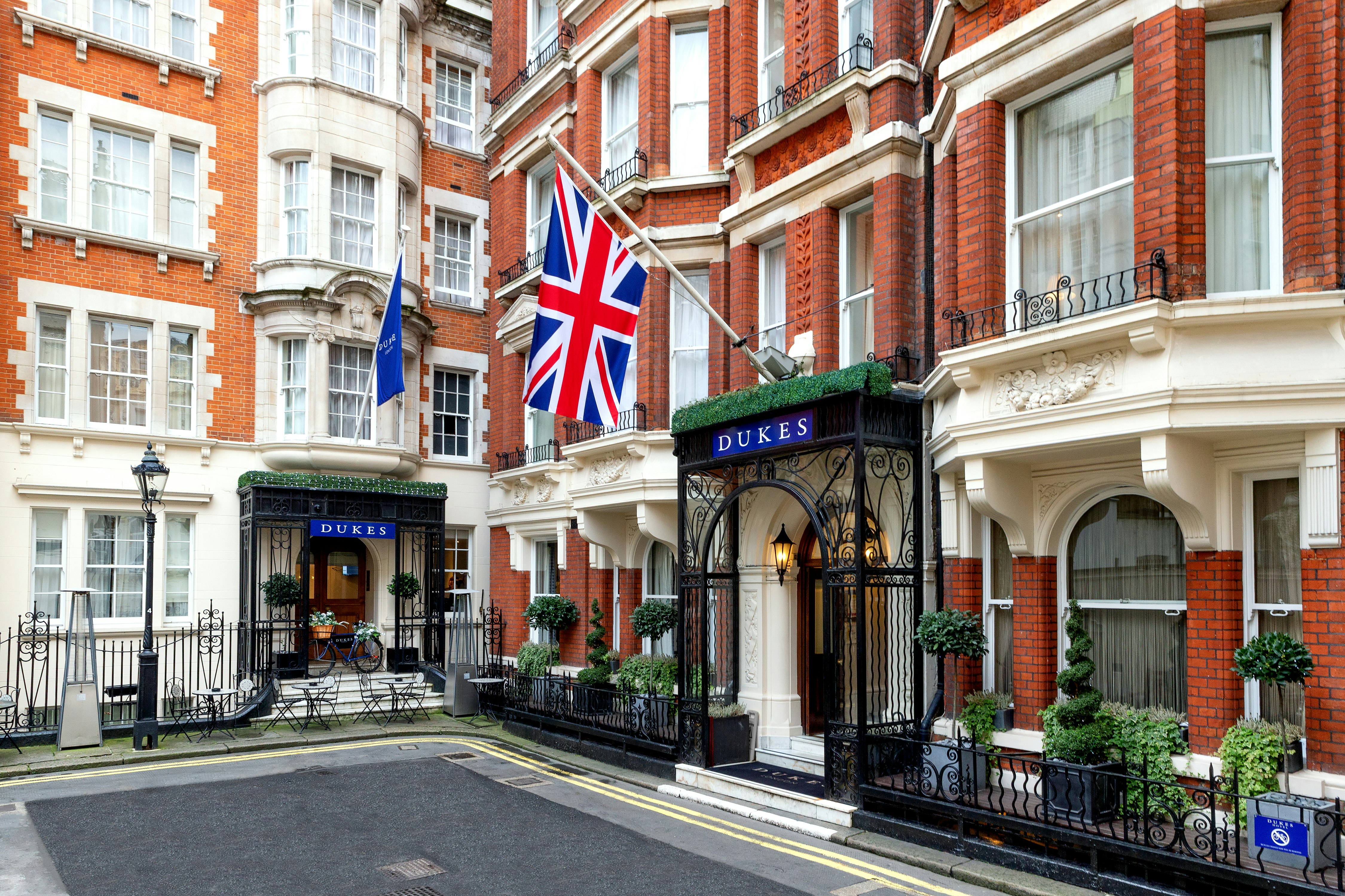 Dukes London 71/72
