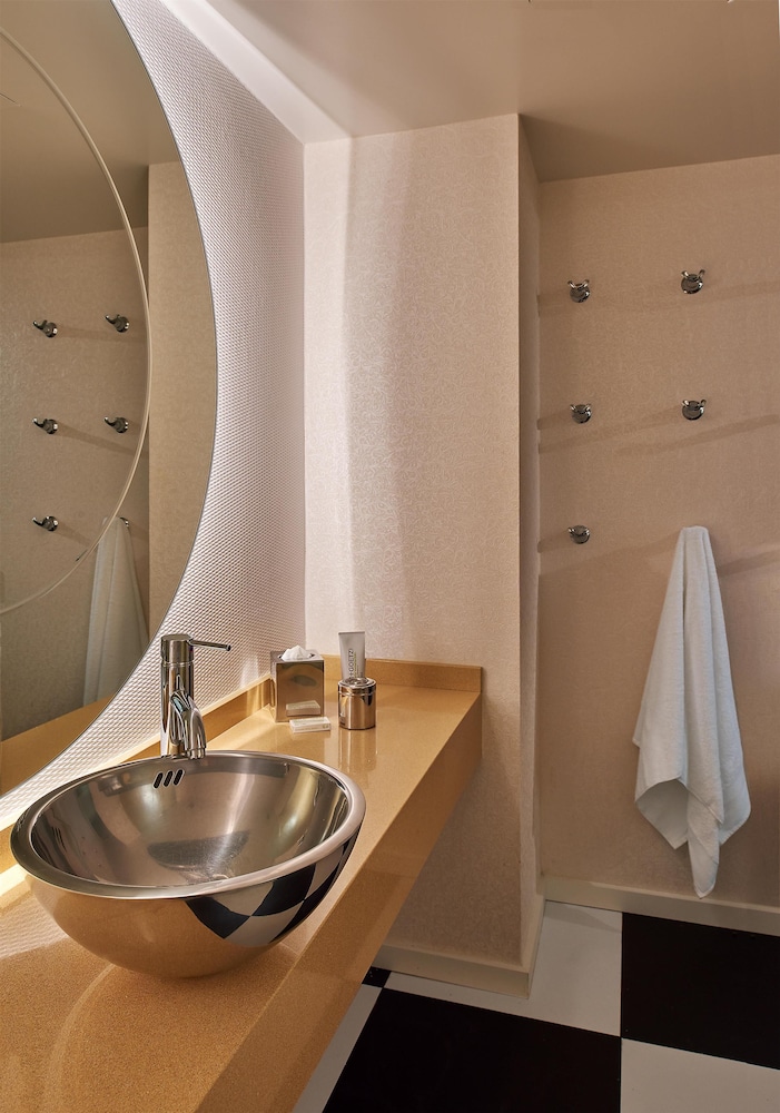 The Valorian Los Angeles, Curio Collection by Hilton 87/87