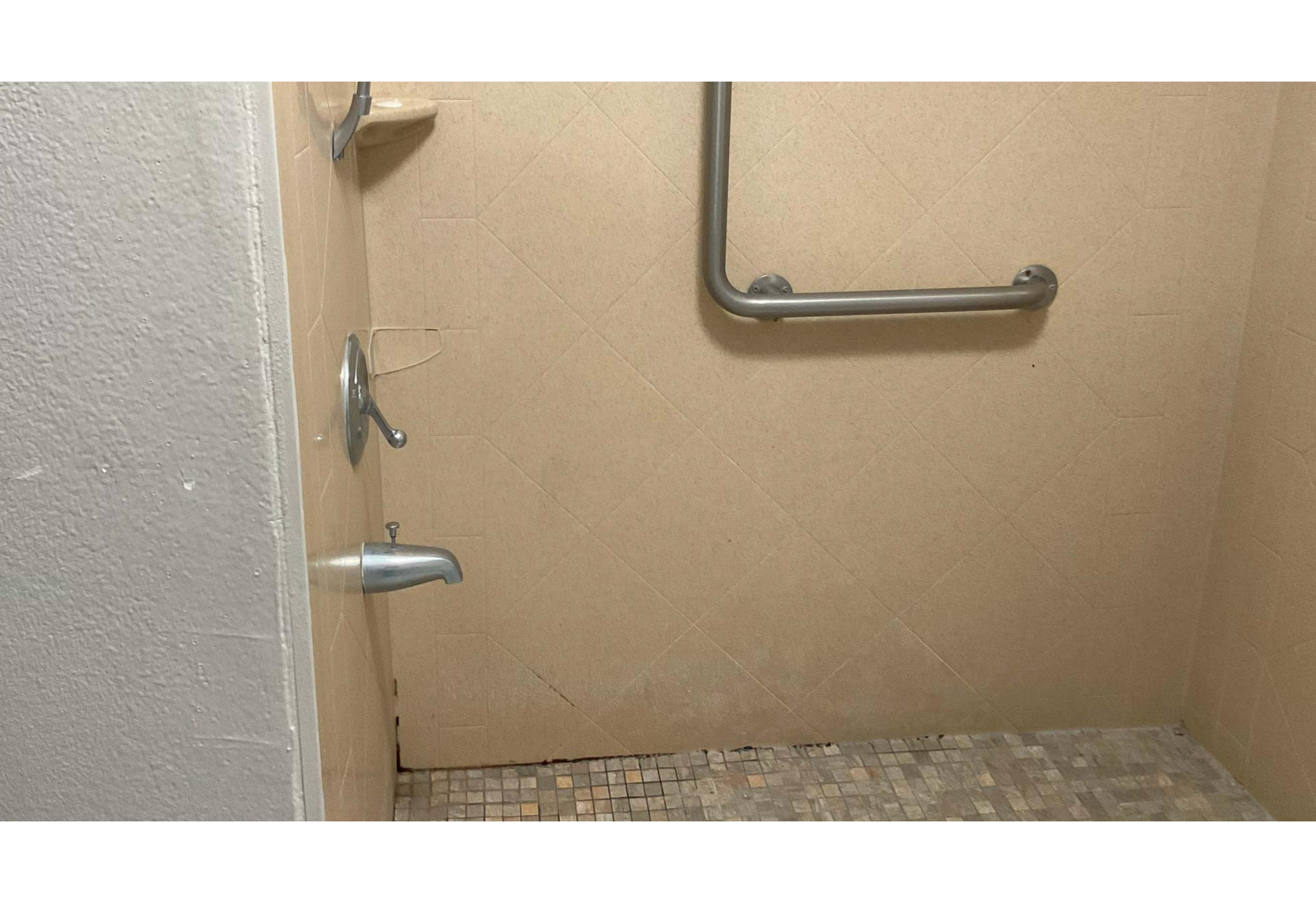 Motel6 Baton Rouge, LA - East - I-12 26/27