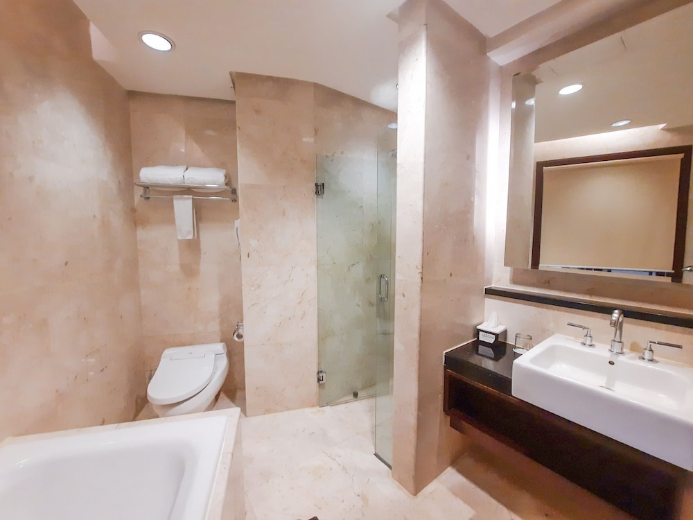 Aston Samarinda Hotel and Convention Center 9/42