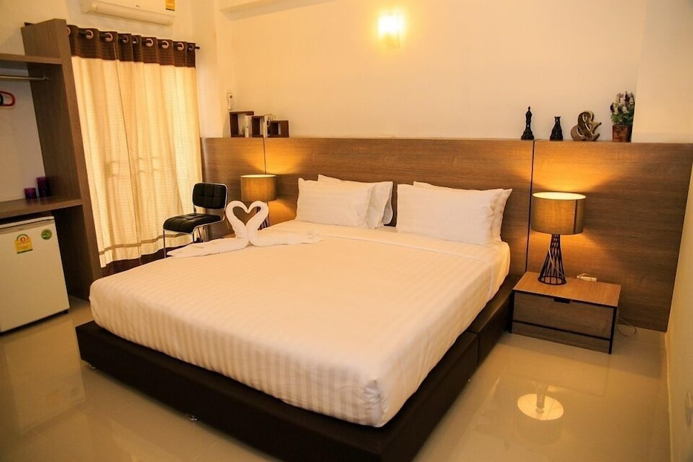 Deluxe, Double Bed