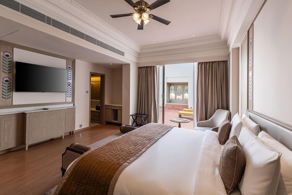 Wyndham Grand Udaipur Fateh Sagar Lake 22/66