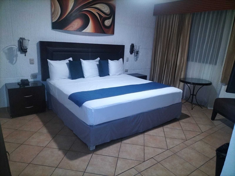 Hotel Ejecutivo Tepic 17/65