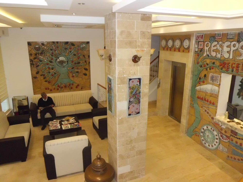 UTKUBEY HOTEL 34/47