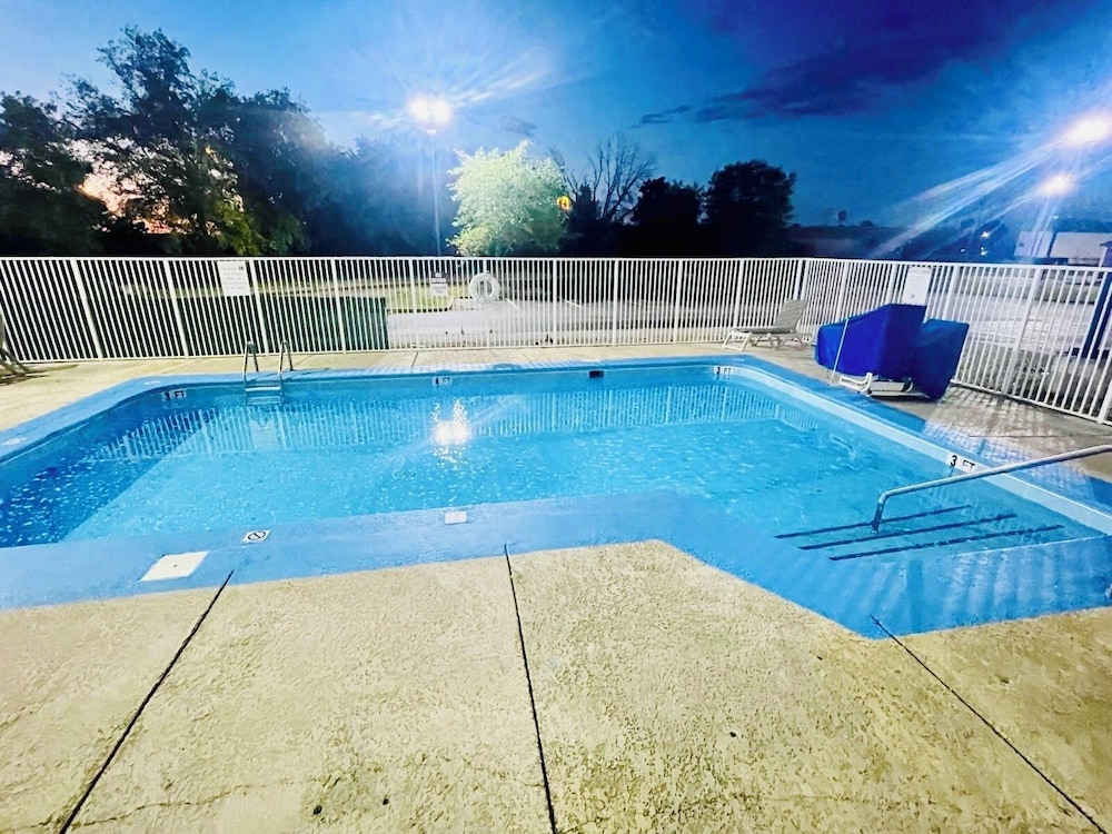 Motel6 Springfield, IL 42/50