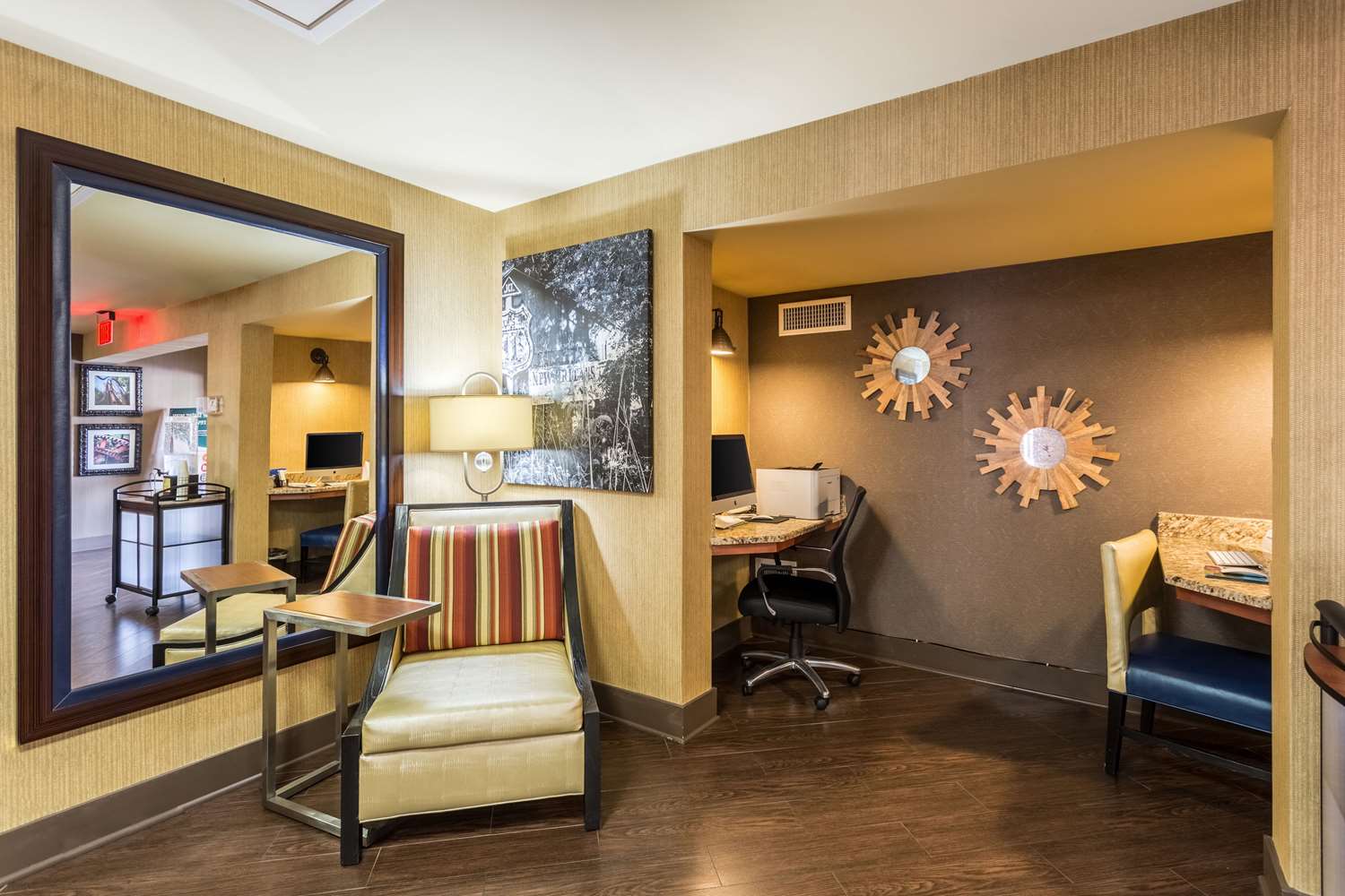 Comfort Inn Tupelo Central 13/38