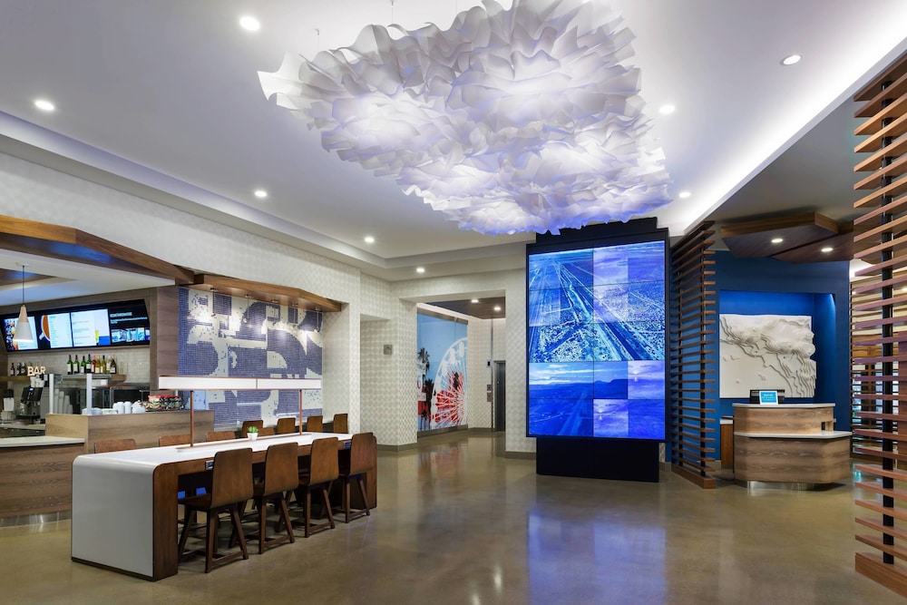 Courtyard by Marriott Santa Monica 17/59