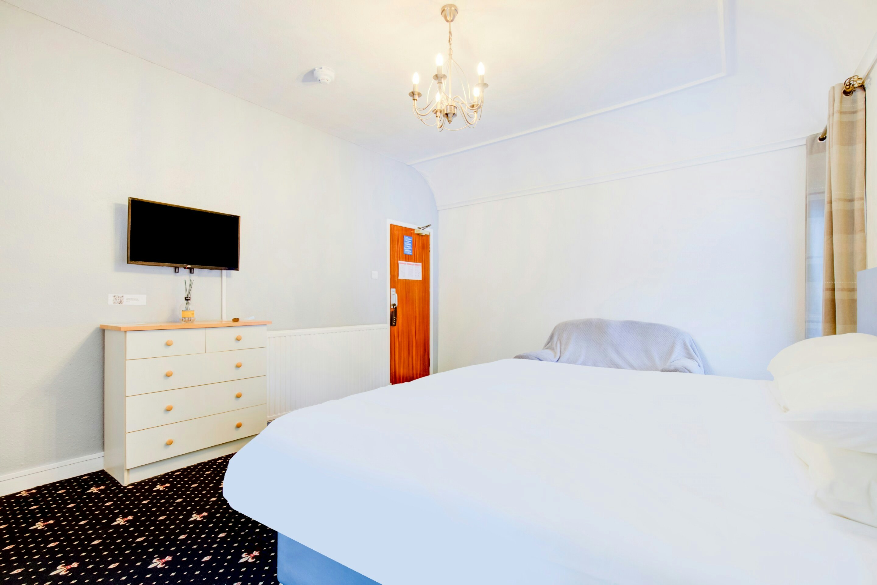 OYO Eastbank Hotel, Speyside Scotland 16/36