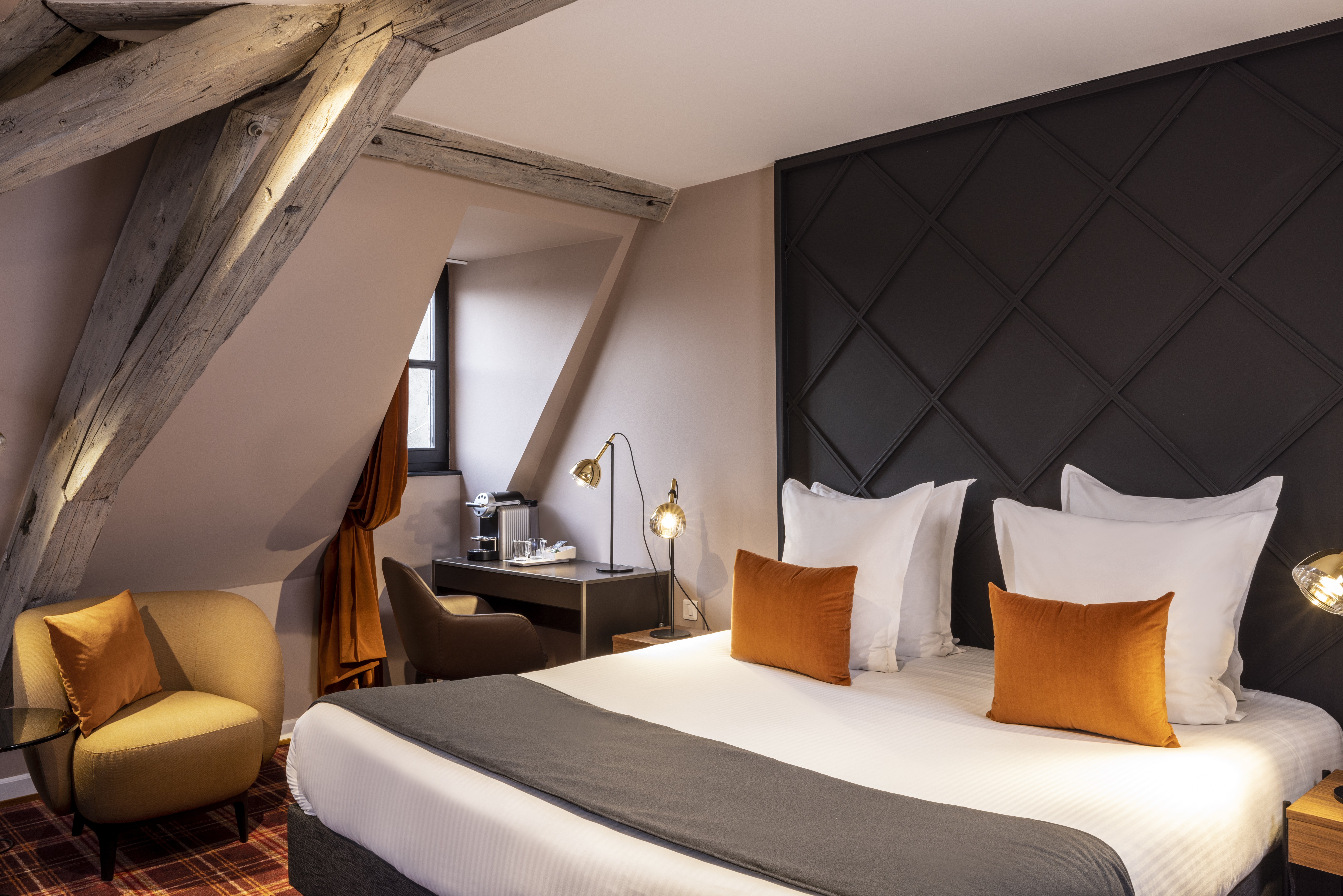 Hotel Le Colombier 11/80