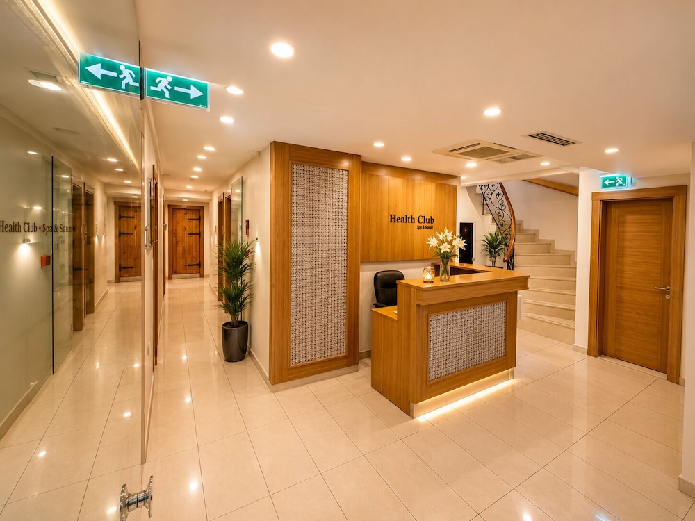 GLK Premier The Home Suites and Spa 7/50