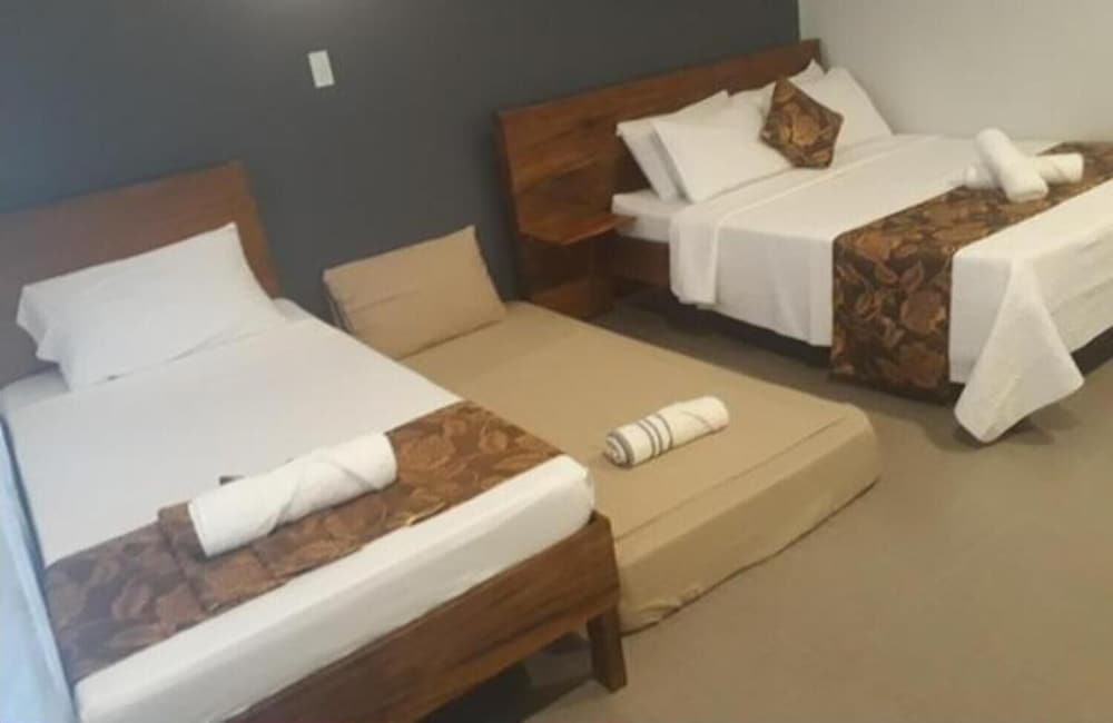 Acacia Garden Inn 30/66