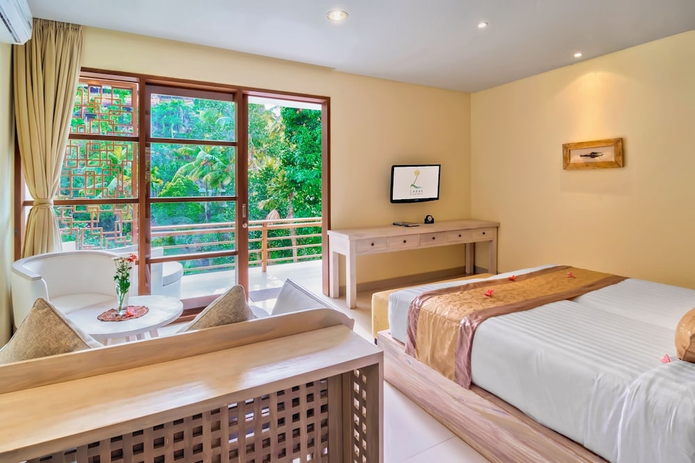 Labak River Hotel 20/71