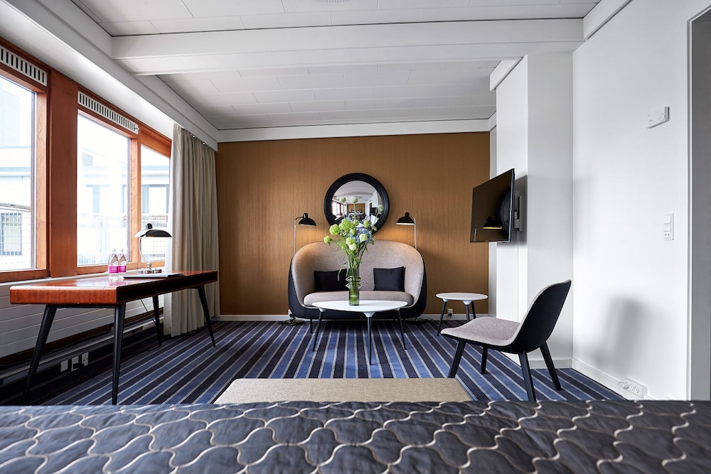 Imperial Hotel 20/40