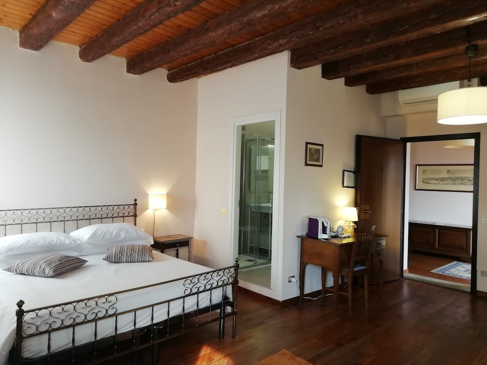 Locanda degli Ulivi 6/41