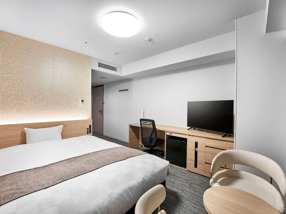 EXECUTIVE, SINGLE, DOUBLE BED